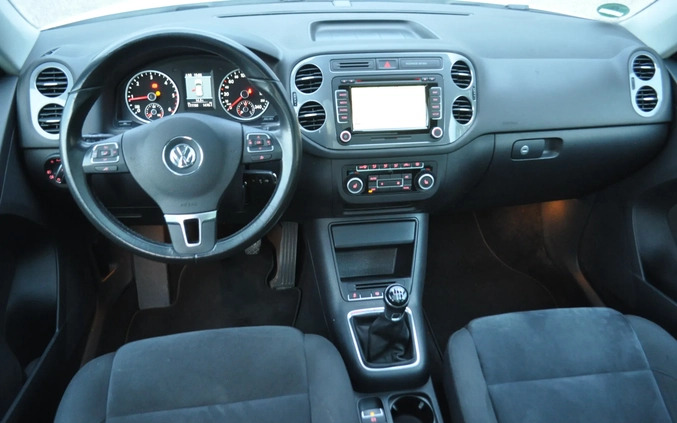 Volkswagen Tiguan cena 56999 przebieg: 176000, rok produkcji 2012 z Legnica małe 781